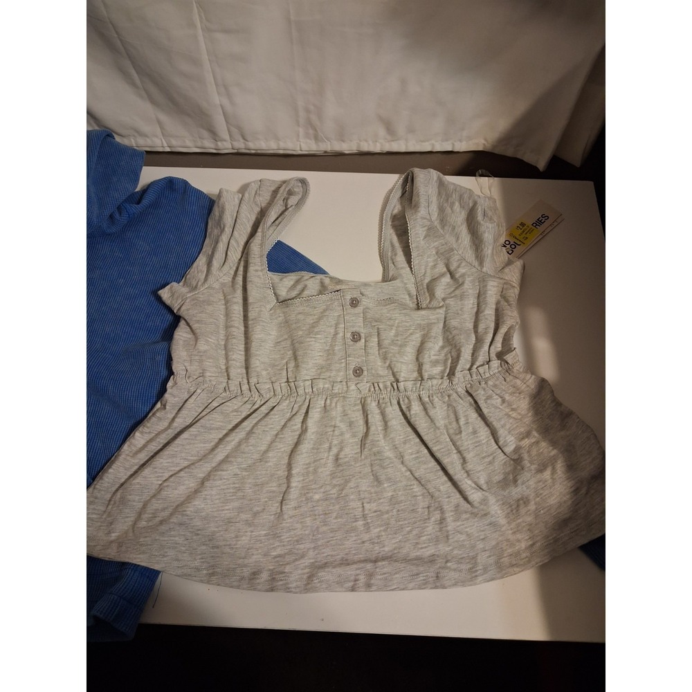 No Boundaries Lot Of 2 Tops Womens Medium; Short Sleeve And Long Sleeve - Picture 3 of 3